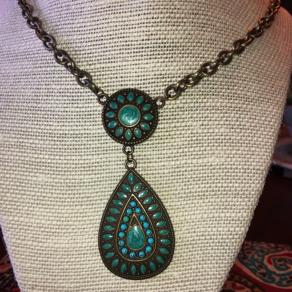Claire’s turquoise inspired gold tone necklace